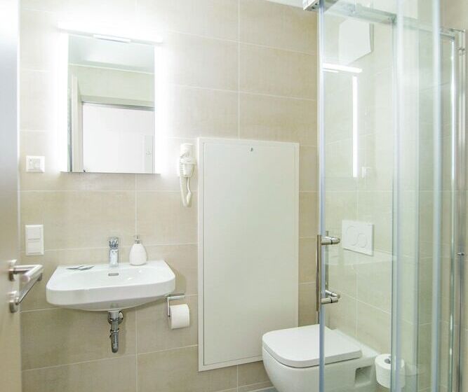 غرفة قياسية, Filderhof Reutlingen