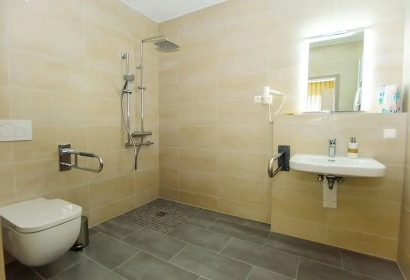 身障者適用スタンダードルーム, Filderhof Reutlingen