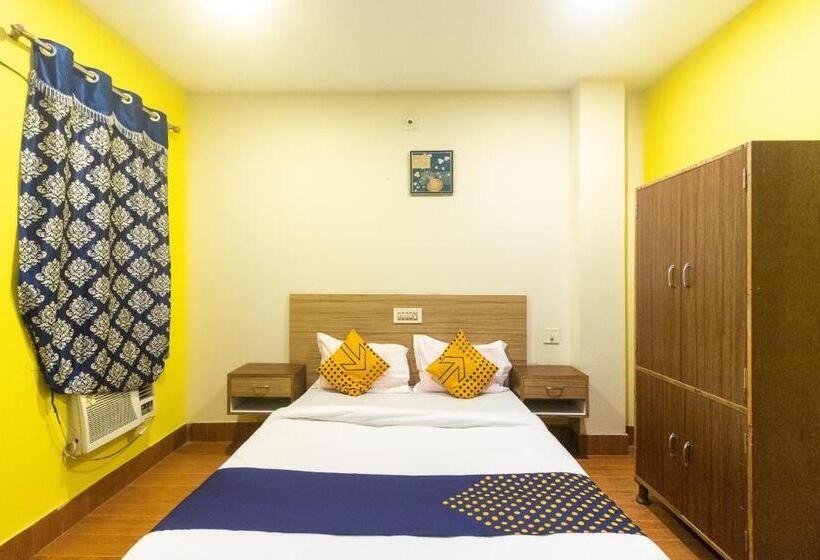 Standard Trippelrum, Spot On Prabir Residency Inn
