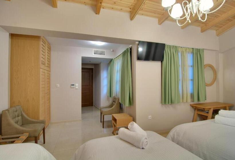 غرفة ديلوكس رباعية, Ali Pasha