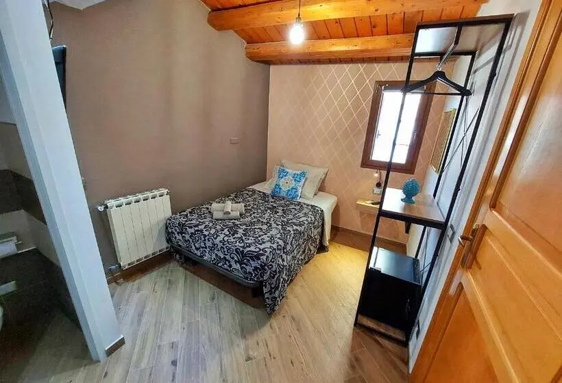 اتاق استاندارد یک نفره, Bed And Breakfast L&p