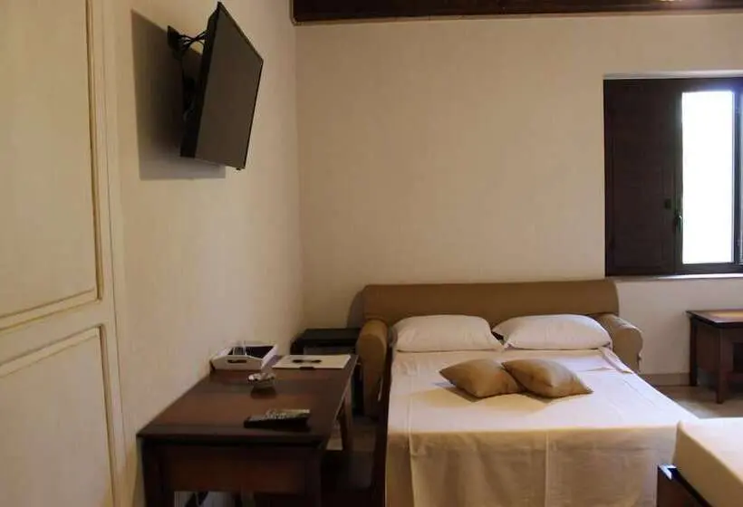 Standard Neljän Hengen Huone, Agriturismo L'impero Romano