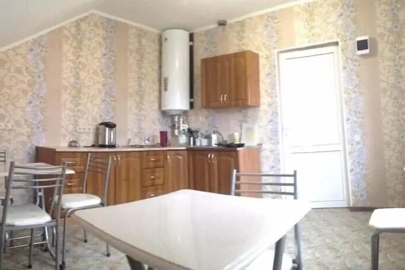اتاق راحتی سه تخته, Guest House Kovcheg