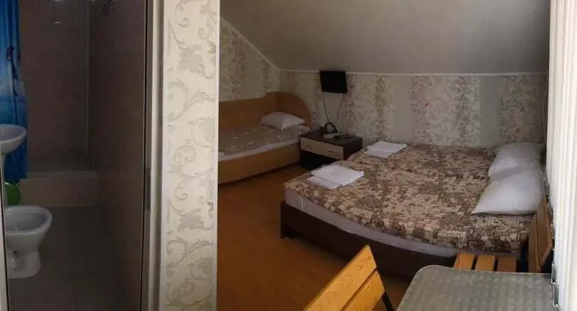اتاق راحتی سه تخته, Guest House Kovcheg