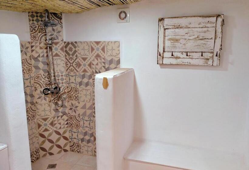 Номер Стандарт Вид на Горы, Casa De La Vida Málaga