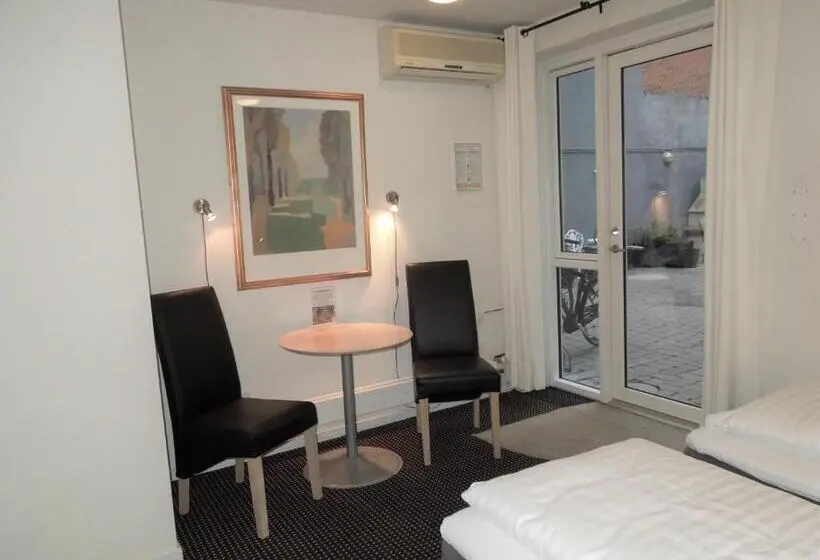 استودیوی استاندارد, Aarhus City Apartments