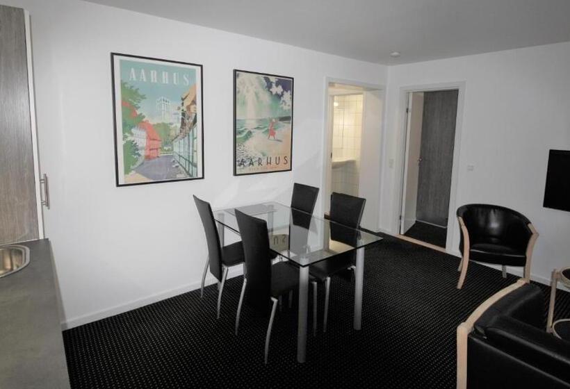 Апартаменты 2 Спальни, Aarhus City Apartments