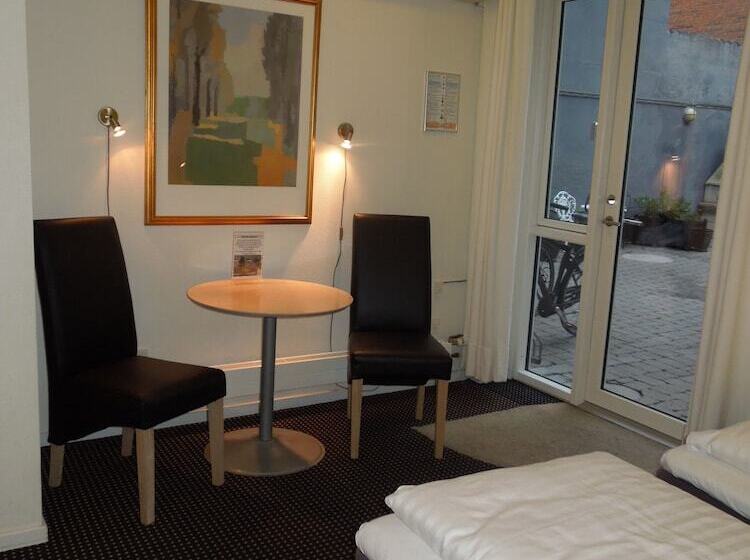 Escritório Estándar, Aarhus City Apartments