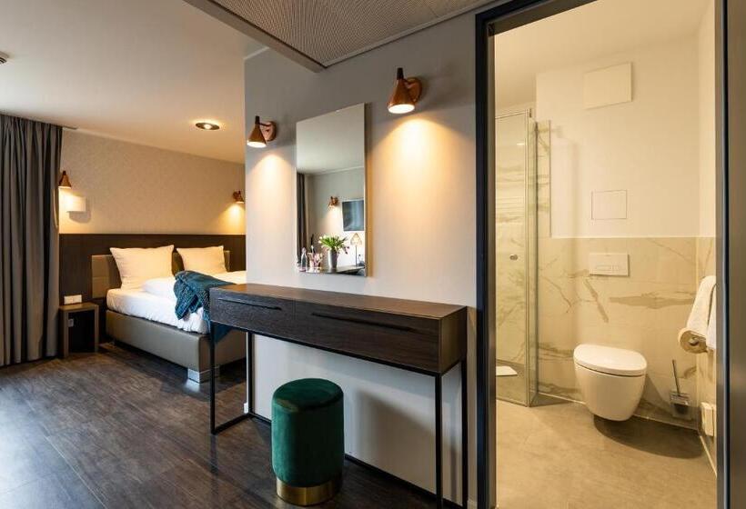 디럭스 룸, Maseven München Messe Dornach