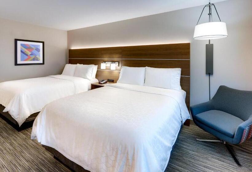 חדר סטנדרט מותאם לאדם עם מוגבלויות, Holiday Inn Express & Suites   Middletown   Goshen, An Ihg