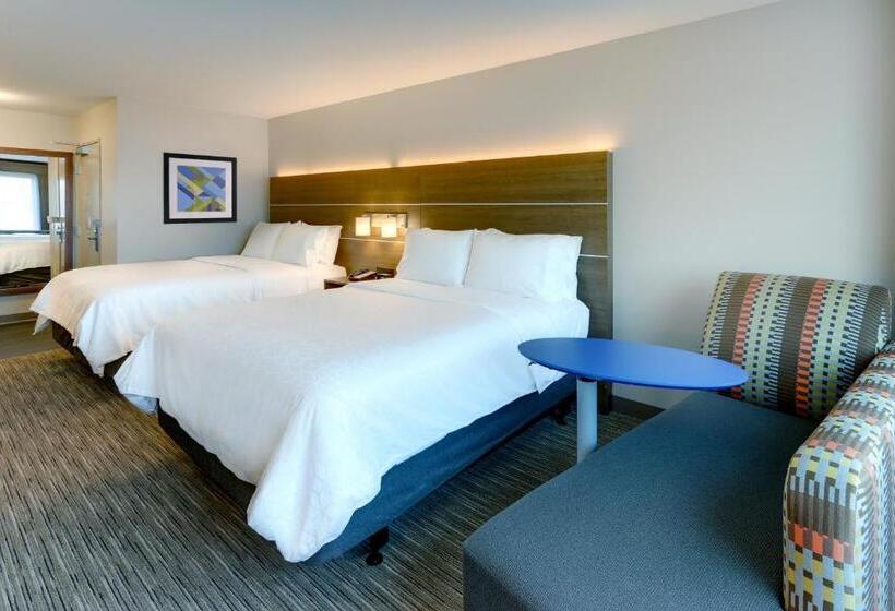 Номер Стандарт Адаптированный для Инвалидов, Holiday Inn Express & Suites   Middletown   Goshen, An Ihg