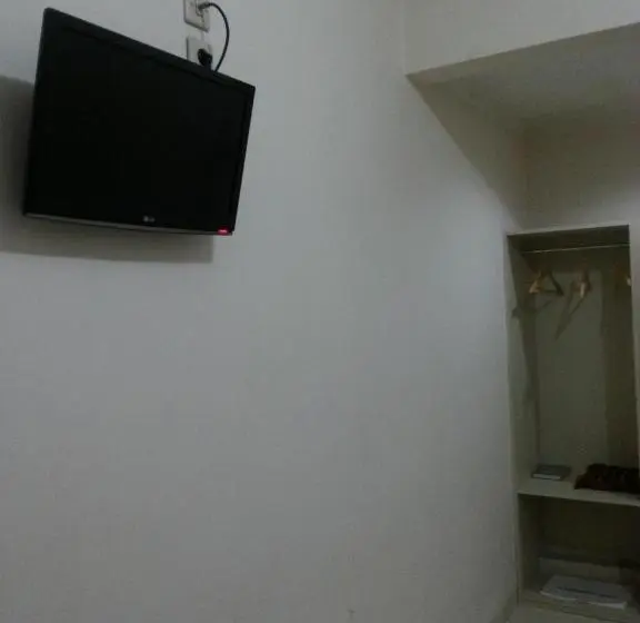 Quarto Estandar, The Amrani Syariah