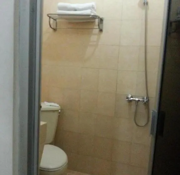Quarto Estandar, The Amrani Syariah