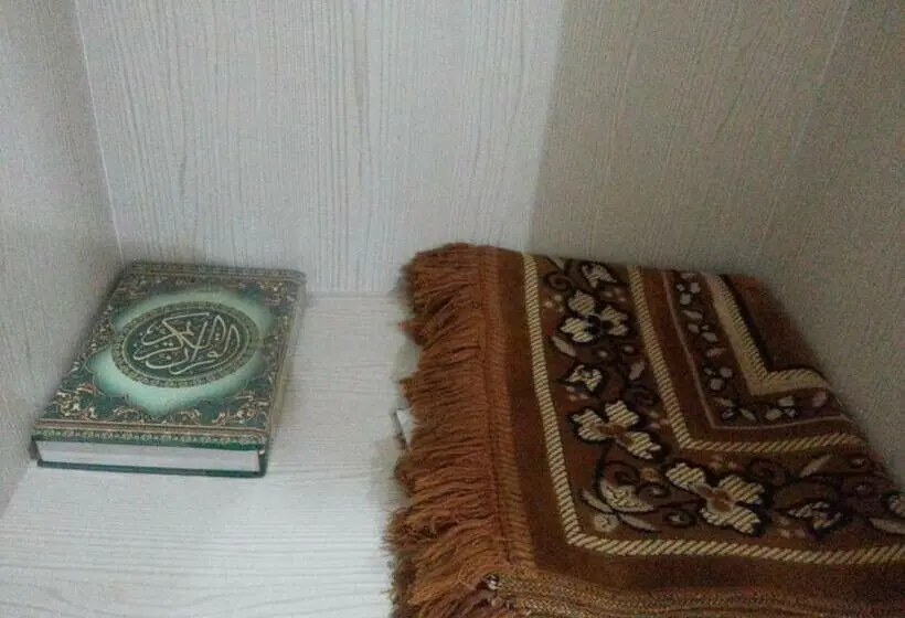 Quarto Estandar, The Amrani Syariah