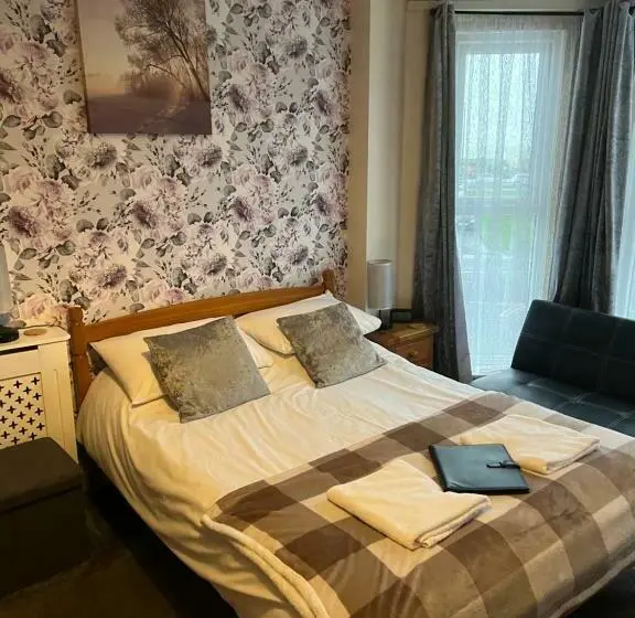 オーシャンビューファミリールーム, Willows Guest House