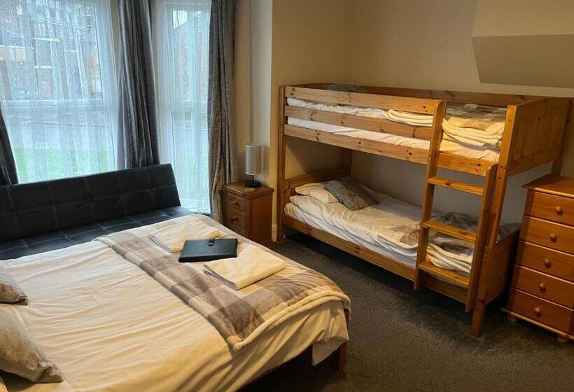Семейный Номер Вид на Море, Willows Guest House