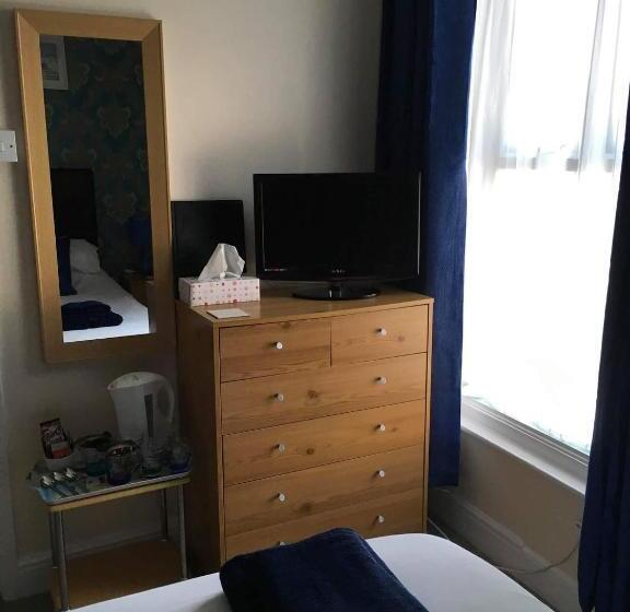 غرفة عائلية, Willows Guest House