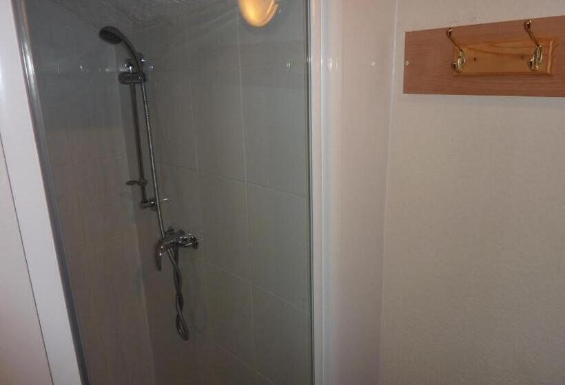 غرفة قياسية حمام مشترك, Willows Guest House