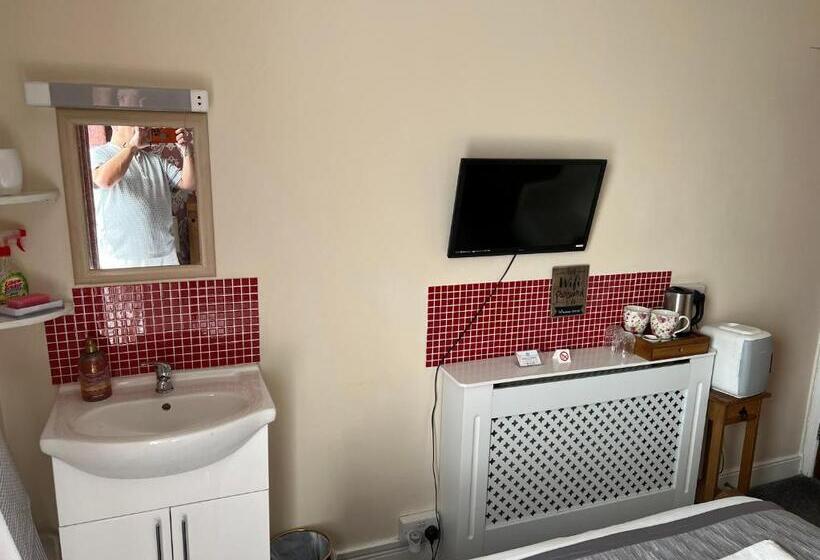 Номер Стандарт Совместная Ванная, Willows Guest House