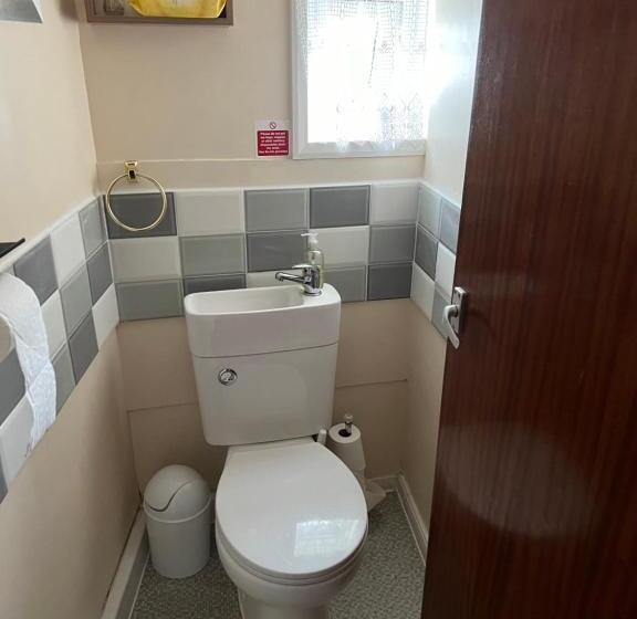 غرفة قياسية حمام مشترك, Willows Guest House