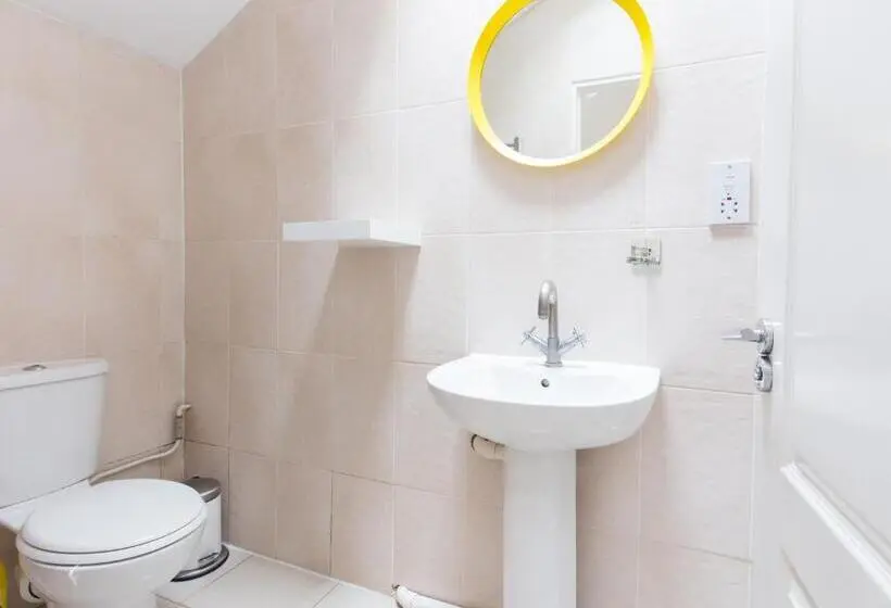 スタンダードルーム, Tooting Broadway Studios & Rooms By Dc London Rooms