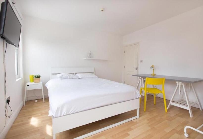 Номер Стандарт, Tooting Broadway Studios & Rooms By Dc London Rooms