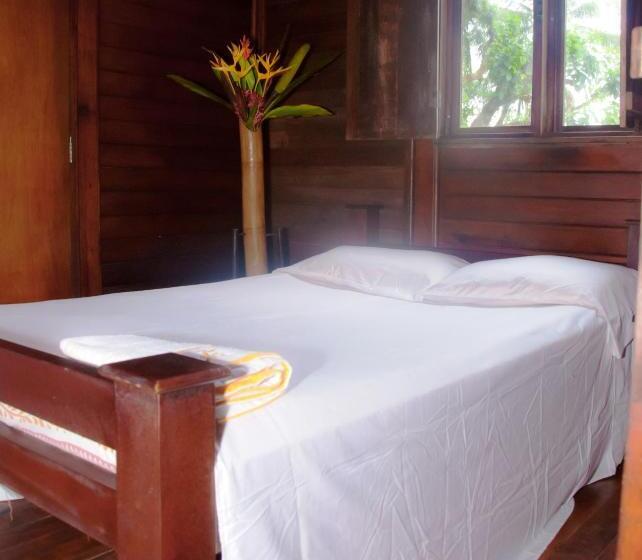 اتاق استاندارد یک نفره, Nuquimar