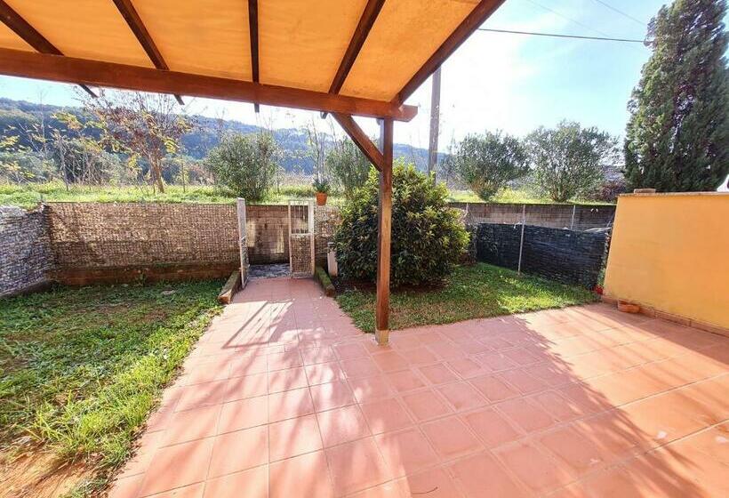 2 Bedroom Apartment Pool View, Ombra Verde Residence E B&b