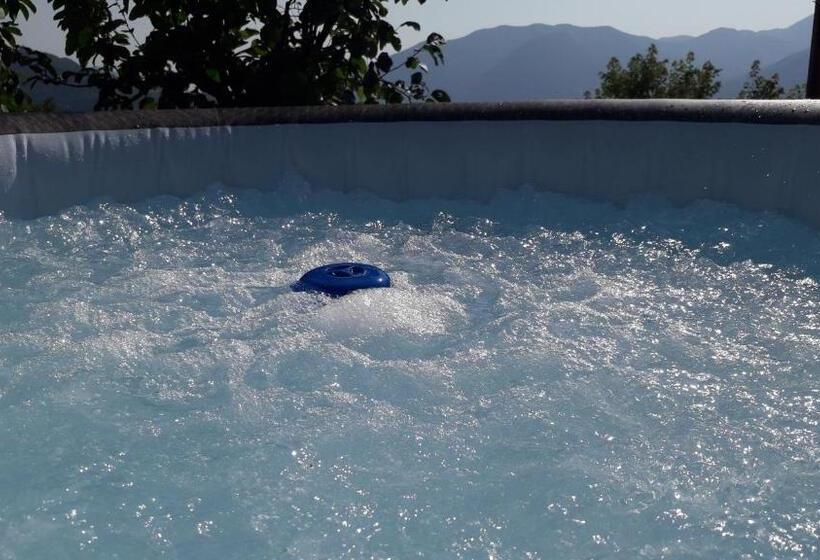 חדר סטנדרט נוף לאגם, Agriturismo Cascina Lert