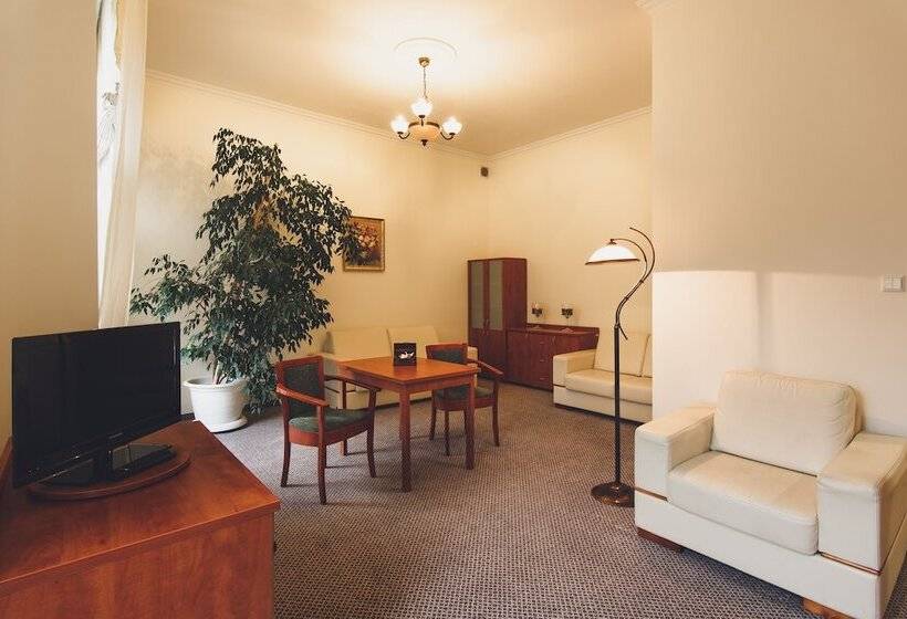 Номер Стандарт, Bursztyn