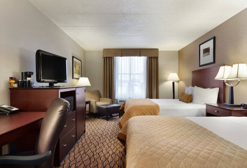 带2个双人床的标准工作室, Comfort Inn & Suites Glen Mills   West Chester