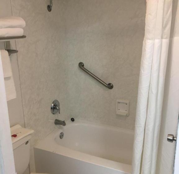 スタンダードルーム, Days Inn By Wyndham Stuart