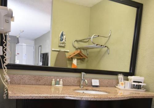 スタンダードルーム, Days Inn By Wyndham Stuart