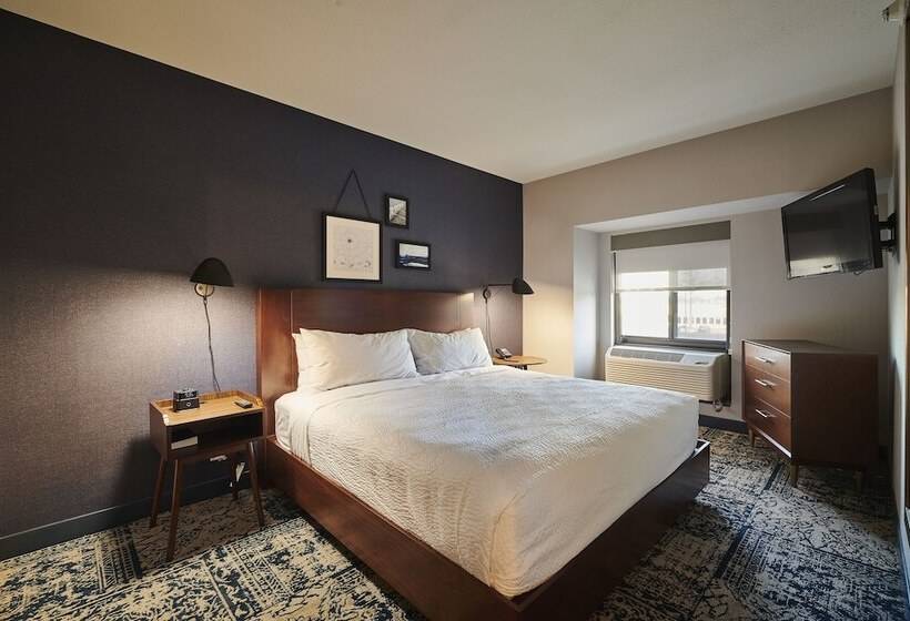 غرفه قياسيه سريرين مزدوجين, Four Points By Sheraton Clevelandeastlake