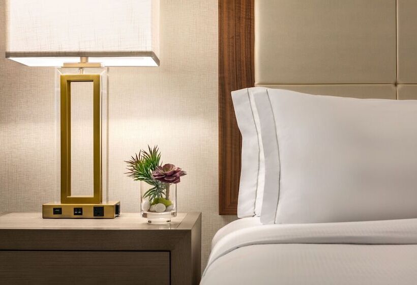 适合残疾人士使用的套间, Hilton Ocean City Oceanfront Suites