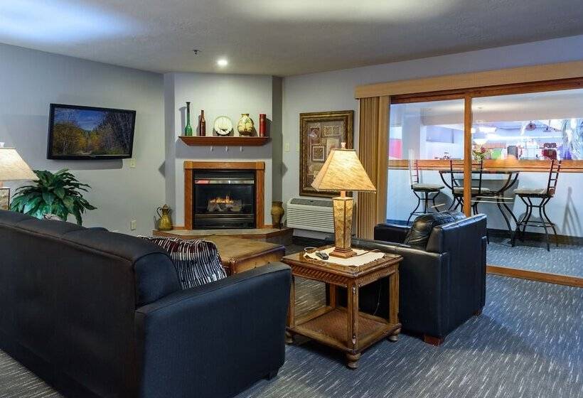 침실 2개 스위트, Ramada By Wyndham Sioux Falls Airport   Waterpark Resort & Event Center