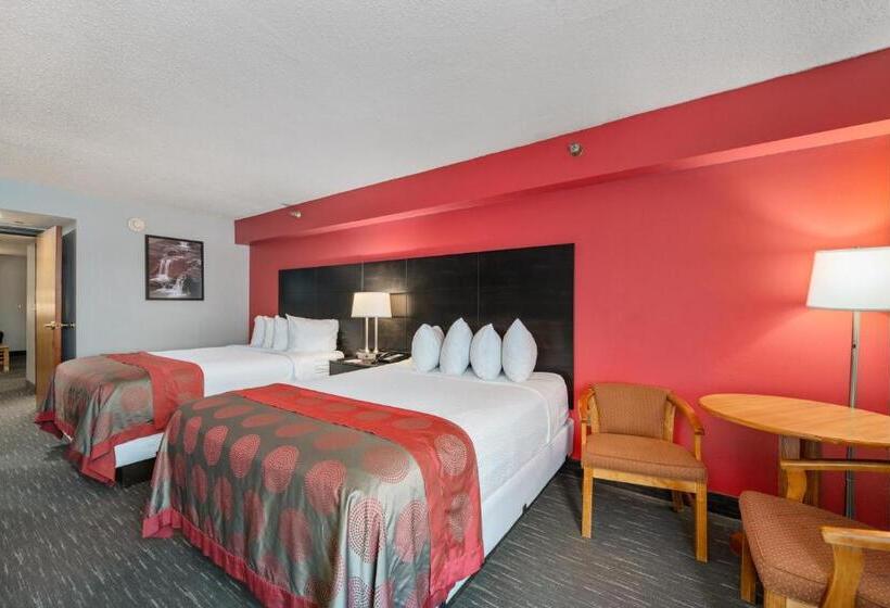 Люкс Вид на Бассейн, Ramada By Wyndham Sioux Falls Airport   Waterpark Resort & Event Center