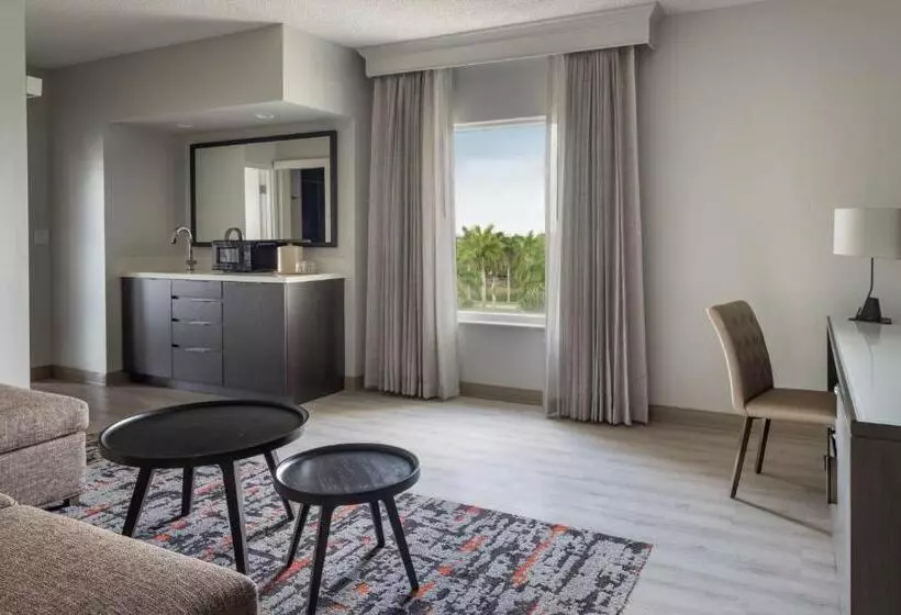 キングサイズベッドのスイートルーム, Fort Lauderdale Marriott Coral Springs Hotel & Convention Center