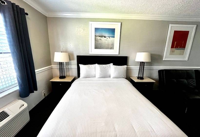 디럭스 스위트 킹 침대, At Home Inn   Pensacola