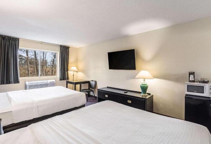 스탠다드 룸 더블 침대 2개, Econo Lodge Whitehall Near Michigan S Adventure