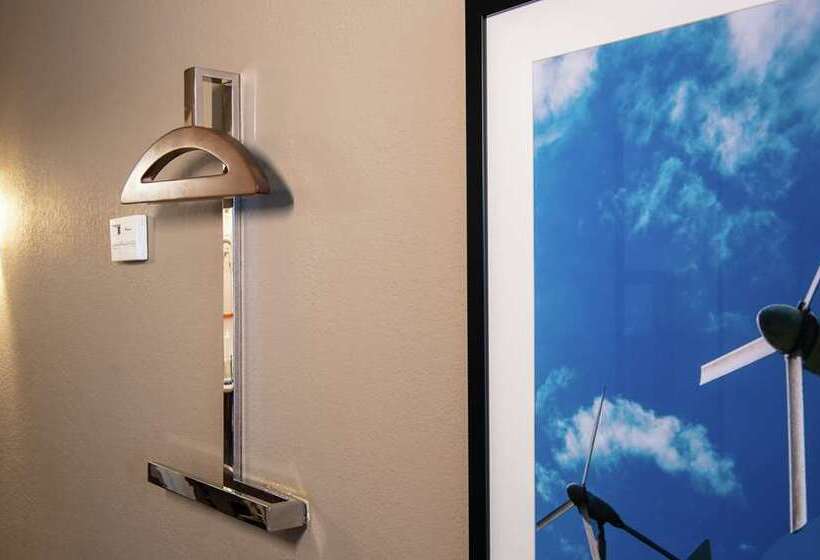 غرفة قياسية سرير كينج, Doubletree By Hilton Virginia Beach Oceanfront South