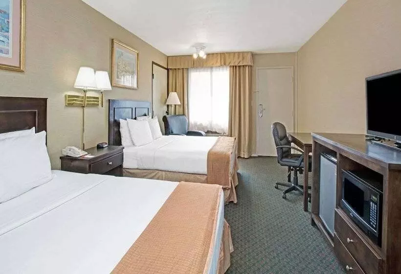 اتاق استاندارد با 2 تخت دوبل, Howard Johnson By Wyndham Torrance