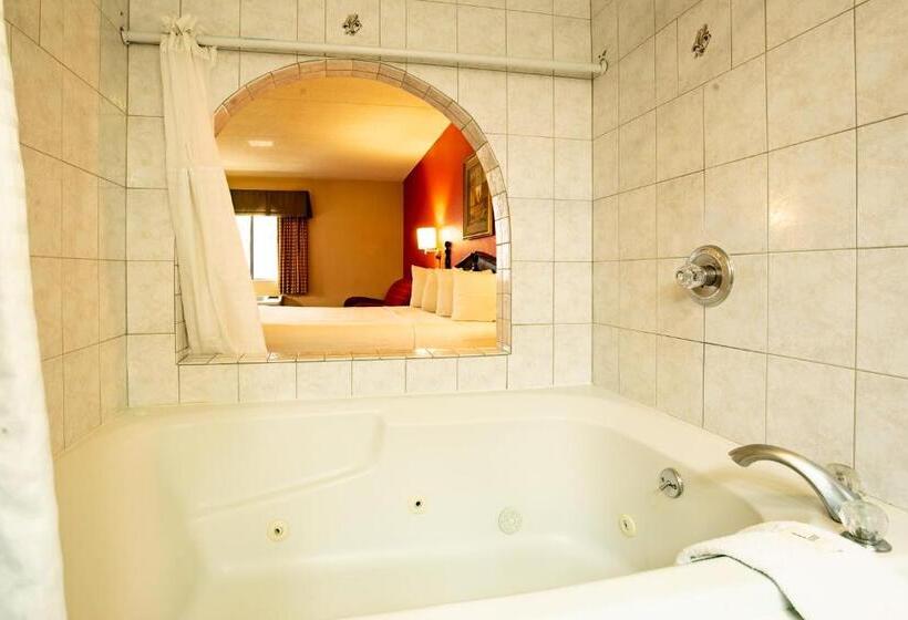 סטודיו סופריור, Ramada By Wyndham Bolingbrook