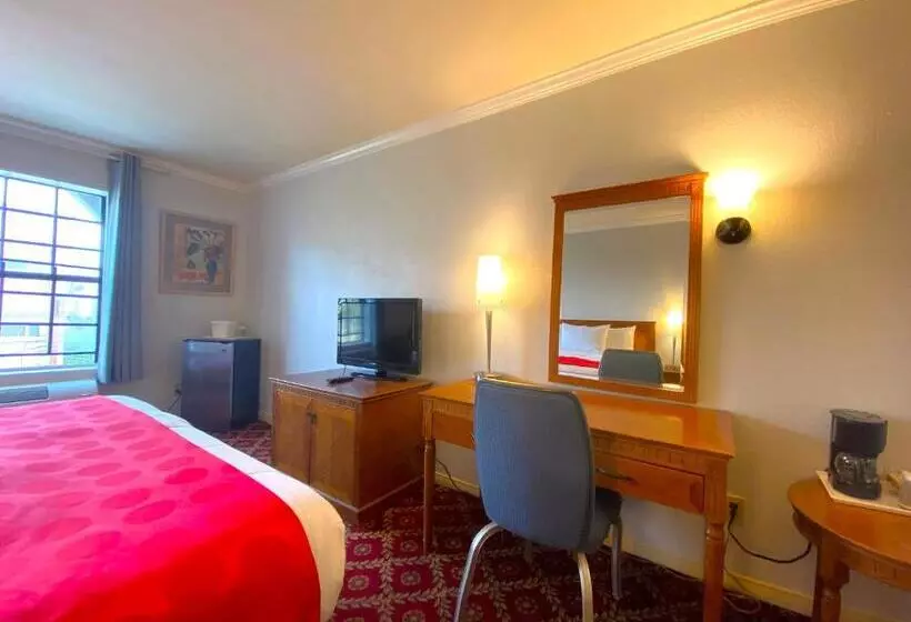 اتاق استاندارد با تخت بزرگ, Ramada By Wyndham Los Angeles/wilshire Center