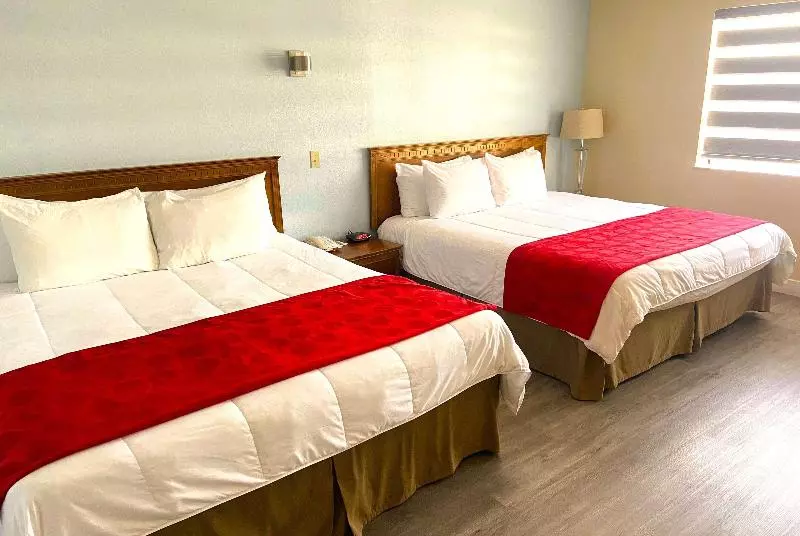 سوئیت با تخت بزرگ, Ramada By Wyndham Los Angeles/wilshire Center
