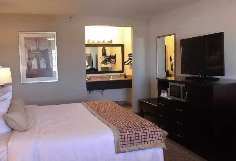 キングサイズベッドのスタンダードルーム, Infinity Inn & Suites