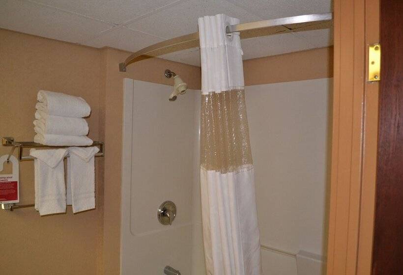 اتاق استاندارد با 2 تخت دوبل, Ramada By Wyndham West Atlantic City