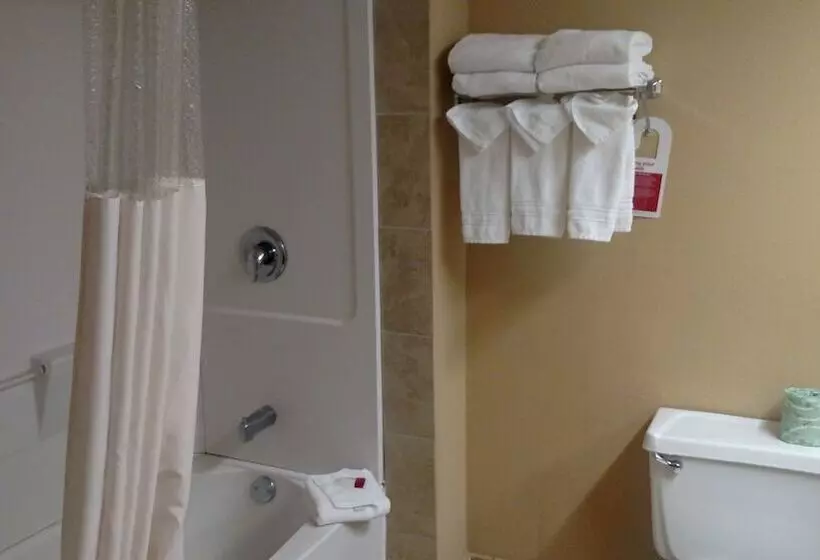 ２ダブルベッドのスタンダードルーム, Ramada By Wyndham West Atlantic City