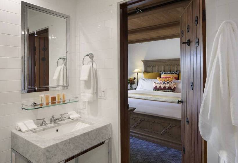 带大床的豪华间, Rancho Caymus Inn