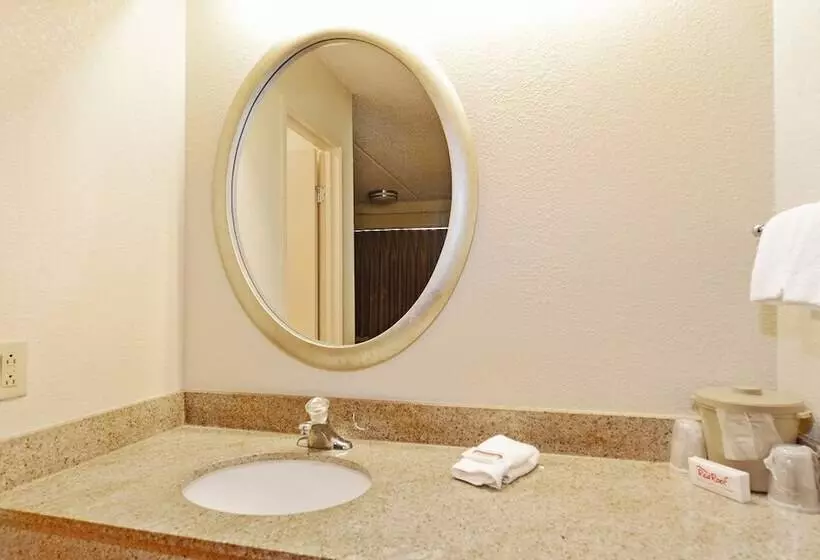 اتاق استاندارد با 2 تخت دوبل, Red Roof Inn Akron